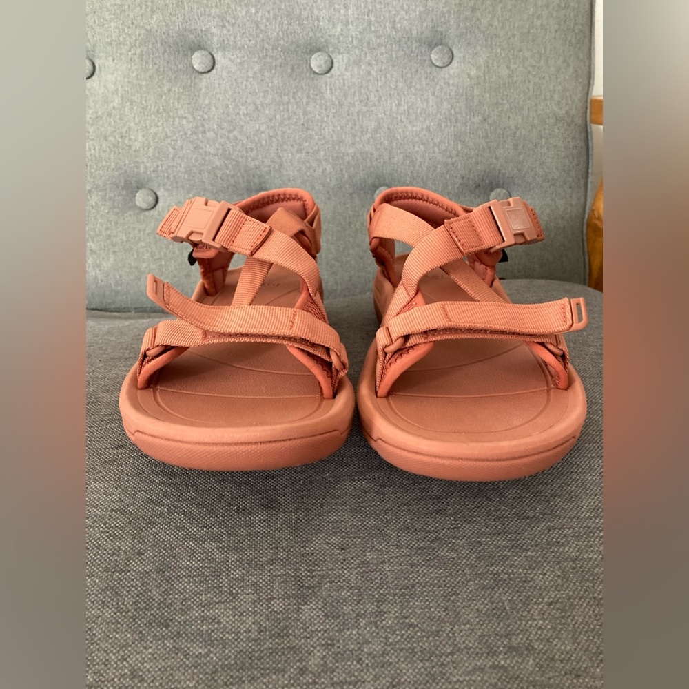 Teva Hurricane Verge, size 41